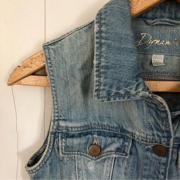 Dynamite Coastal Cowgirl Lightwash Distressed Denim Jean Vest XS - Picture 2 of 7